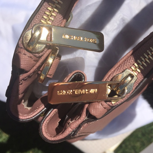 Michael Kors Sutton Dusty Rose 🌹 - Picture 4 of 8